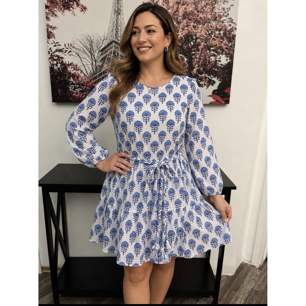 J. Marie women’s Mini Floral Dress Dolman Sleeve Size M Round Neck Braided  belt